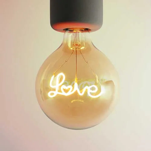 Lampe LED E27 filament G125 Love 2,5W 2100K ambre dimmable